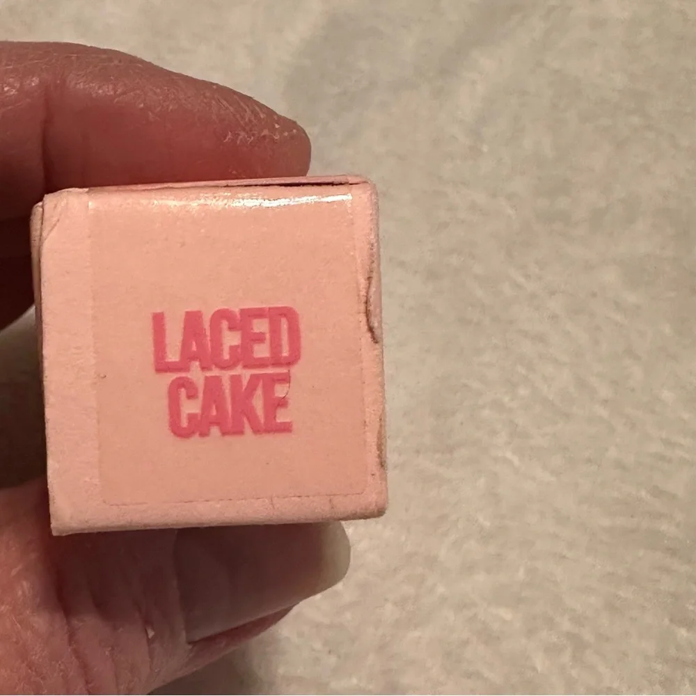 Velvet Trap Laced Cake Lipstick by Jeffree Starr